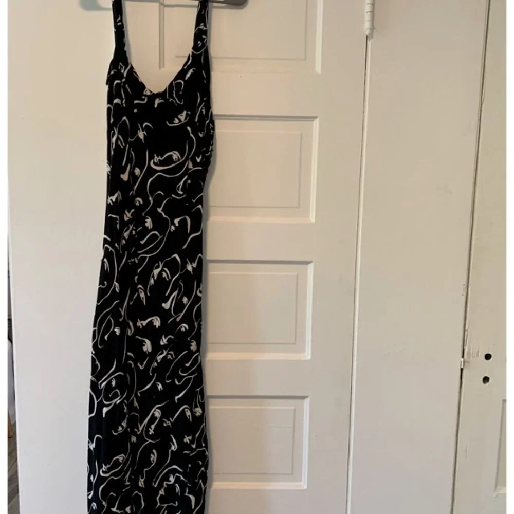 DISSH Black and White Midi Dress - Picture 4 of 6